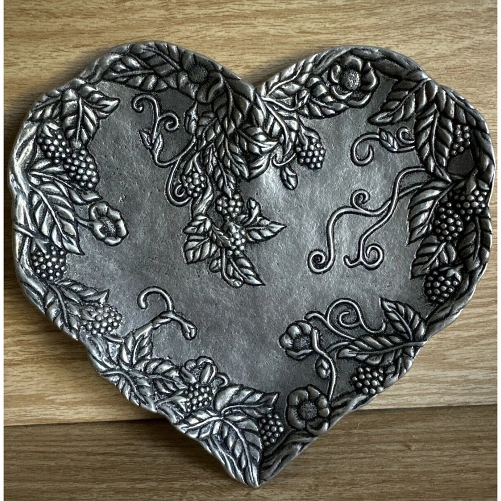 Carson Statesmetal Pewter Heart Berry Vine‎ Plate Cookie Tray 7.5" USA Coin